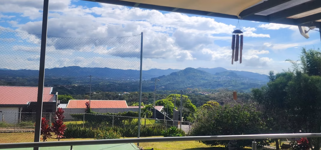 Casa en venta en Naranjo, amueblada, preciosas vistas, cancha básquetbol, estilo moderno - Imagen 11
