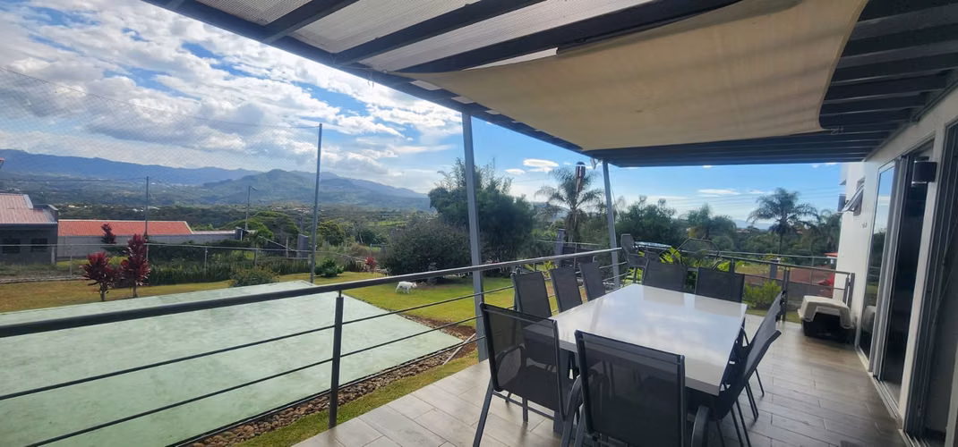 Casa en venta en Naranjo, amueblada, preciosas vistas, cancha básquetbol, estilo moderno - Imagen 3