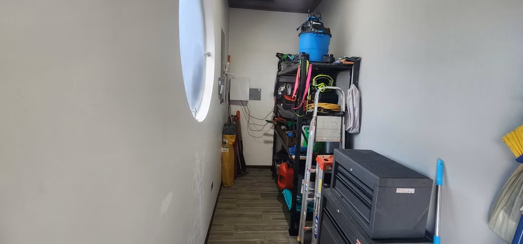 Casa en venta en Naranjo, amueblada, preciosas vistas, cancha básquetbol, estilo moderno - Imagen 13