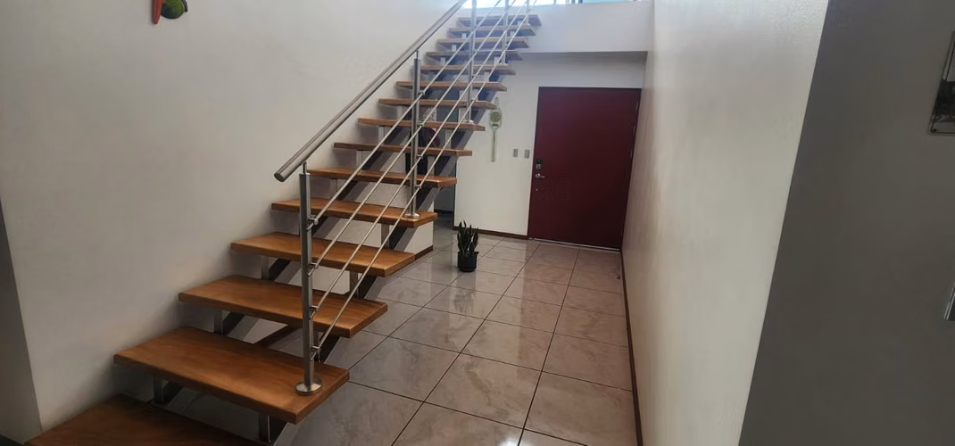 Casa en venta en Naranjo, amueblada, preciosas vistas, cancha básquetbol, estilo moderno - Imagen 14