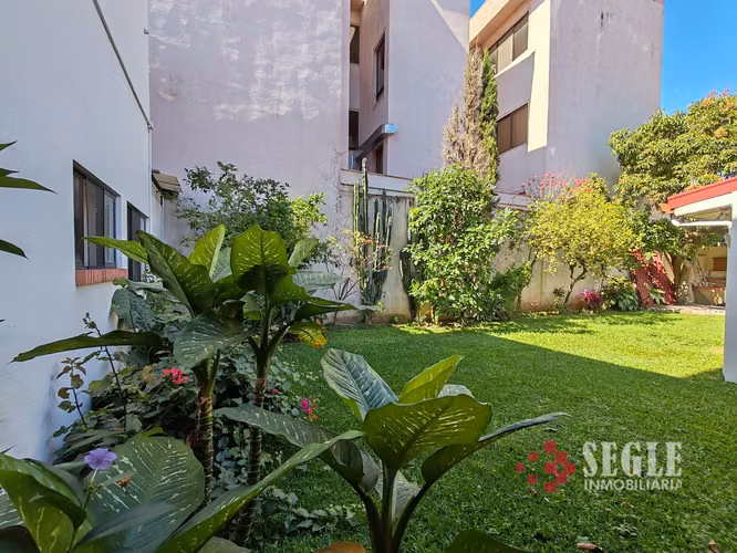 Casa de una planta con dos apartamentos en Escazú, Trejos Montealegre - Imagen 9