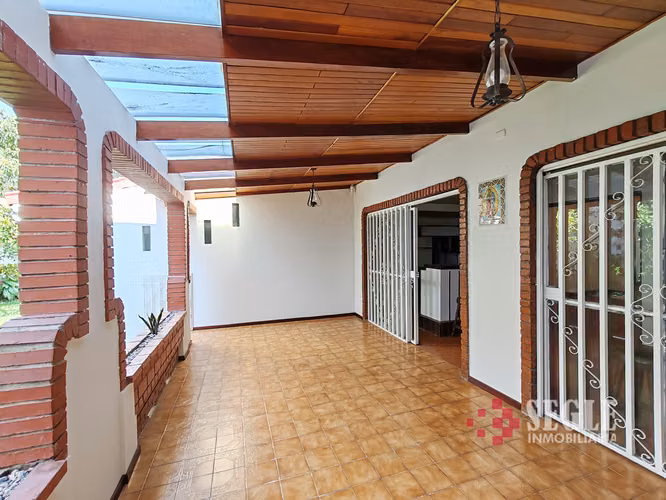 Casa de una planta con dos apartamentos en Escazú, Trejos Montealegre - Imagen 10
