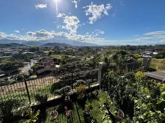 Venta de fina casa en Condominio, Curridabat, San José, 5637