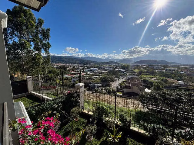 Venta de fina casa en Condominio, Curridabat, San José, 5637