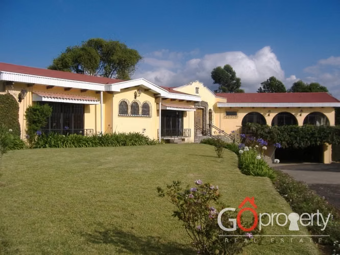 Venta de Hermosa Casa de 1 planta, Granadilla, Curridabat. 5473