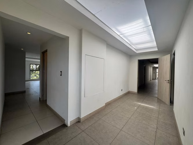 ALQUILER DE AMPLIO APARTAMENTO EN LINDORA - Imagen 11