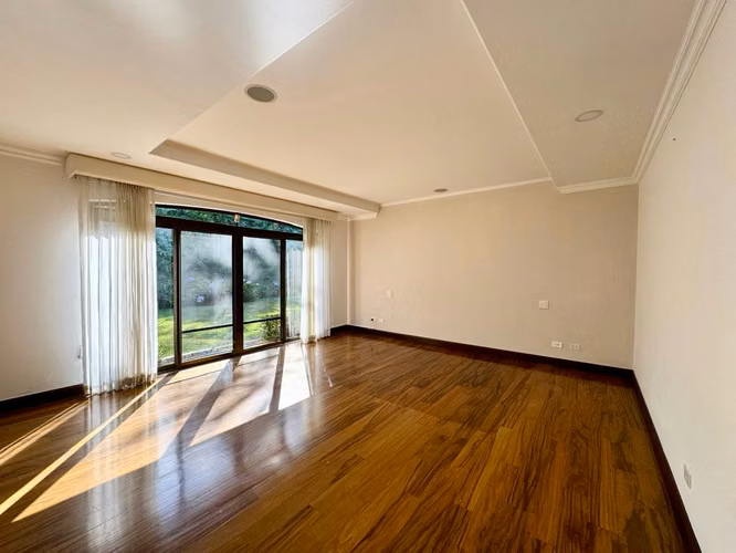 Se vende lujosa Casa de una planta en Monterán (MA). - Imagen 5