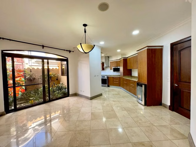 Se vende lujosa Casa de una planta en Monterán (MA). - Imagen 13