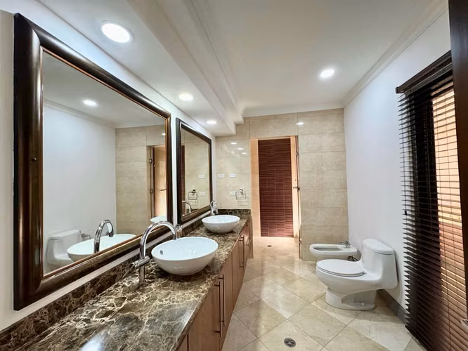 Se vende lujosa Casa de una planta en Monterán (MA). - Imagen 6