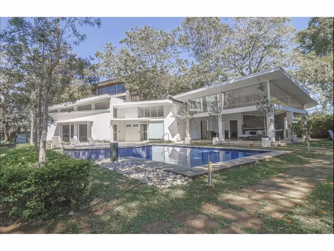 Vendo Condominio en San Rafael de Escazú