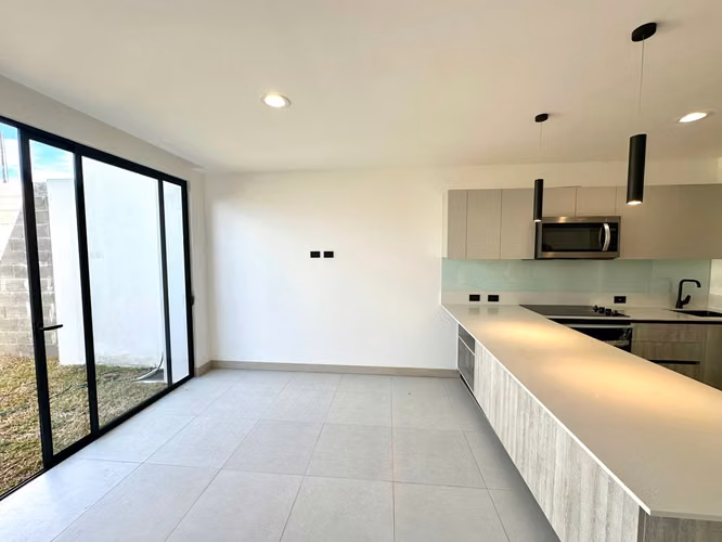 ALQUILER DE CASA PARA ESTRENAR LINDORA - Imagen 2