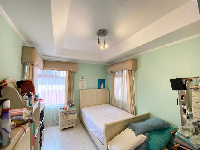 Venta de casa en Lomas de Ayarco Sur 5553