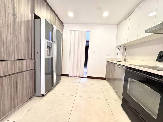 Venta de casa en Guachipelin de Escazú (Inversión) - Imagen 5
