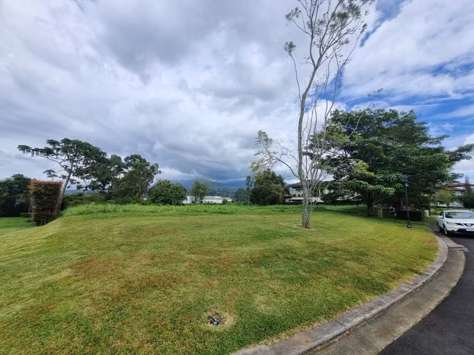 Venta de lote en Condominio Monterán, Concepcion de Tres Rios Curridabat - Imagen 3