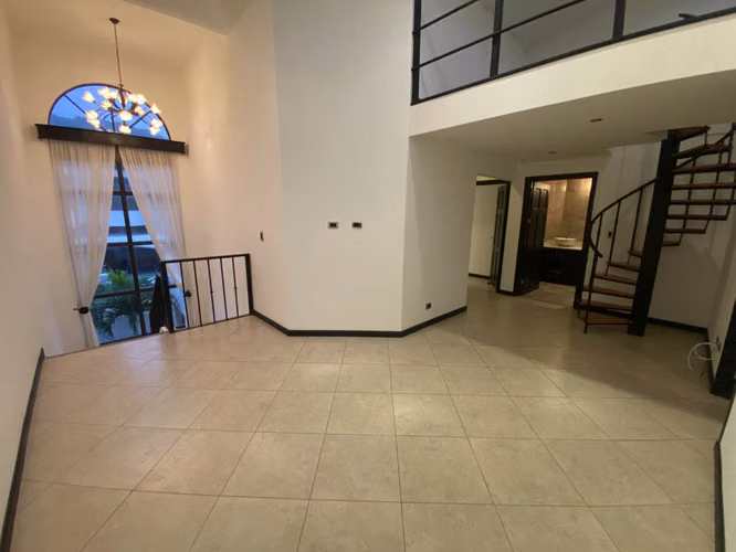 OFERTA CASA SANTA ANA CONDOMINIO