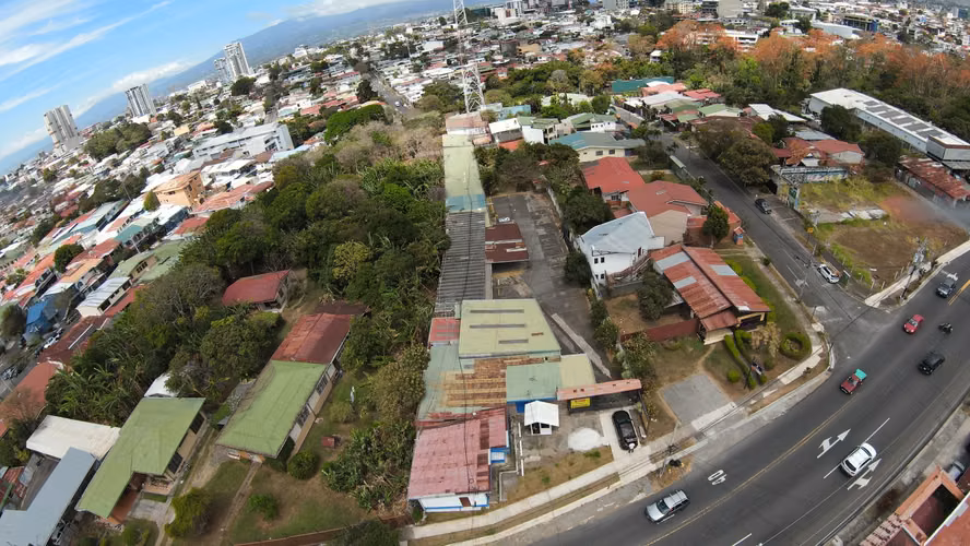 Venta de terreno para desarrollo comercial 20715
