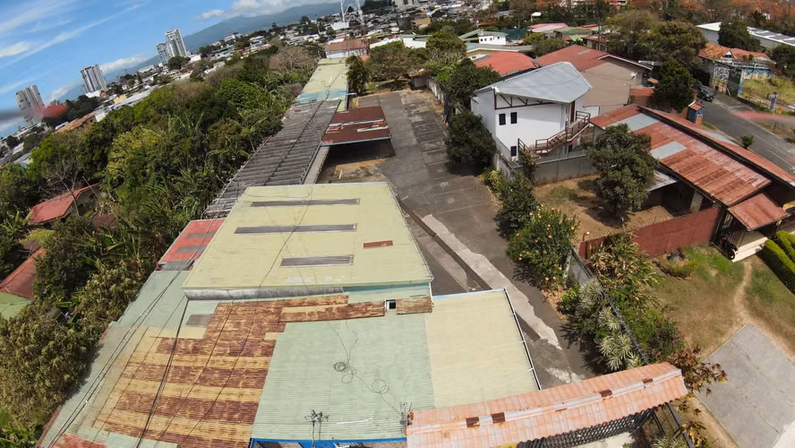 Venta de terreno para desarrollo comercial 20715