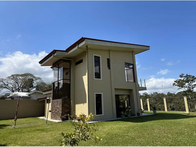 Exclusiva Casa en La Abundancia de San Carlos