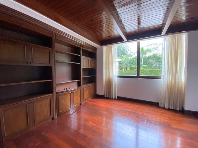 OFERTA!! Venta de casa en condominio Monterán, 3848