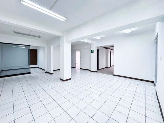 Se vende Edificio Comercial en San José centro (AD).