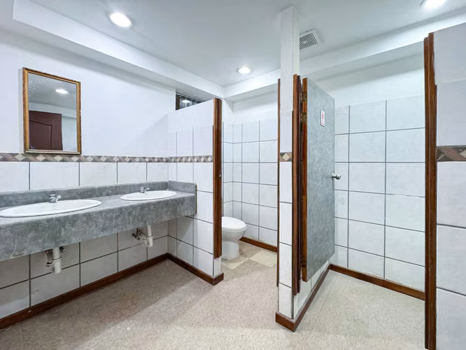 Se vende Edificio Comercial en San José centro (AD).