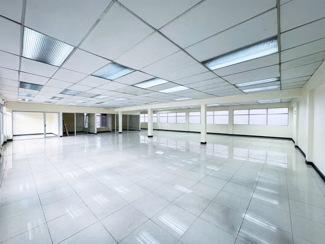Se alquilan oficinas en Edificio Comercial en San José centro (AD). - Imagen 3