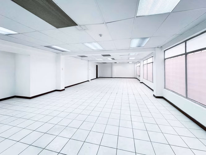 Se alquilan oficinas en Edificio Comercial en San José centro (AD). - Imagen 15