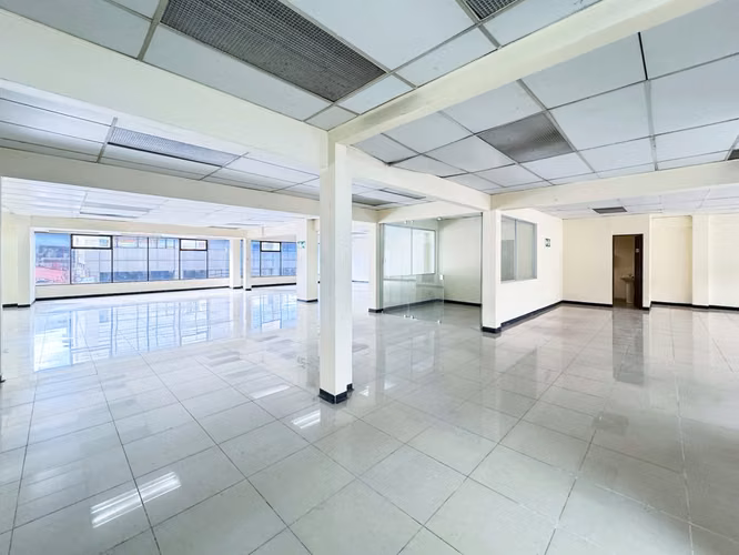 Se alquilan oficinas en Edificio Comercial en San José centro (AD). - Imagen 6