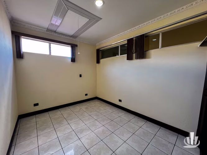 Casa amplia en San Francisco de Heredia