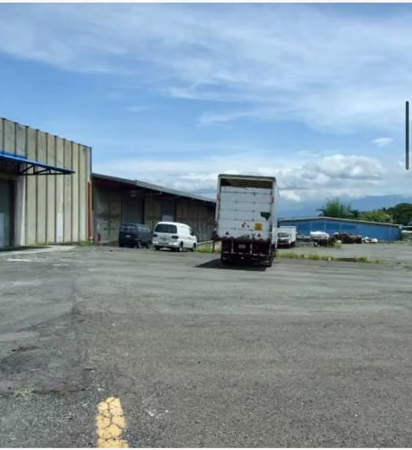 VENTA O ALQUILER DE COMPLEJO INDUSTRIAL EN LA URUCA!