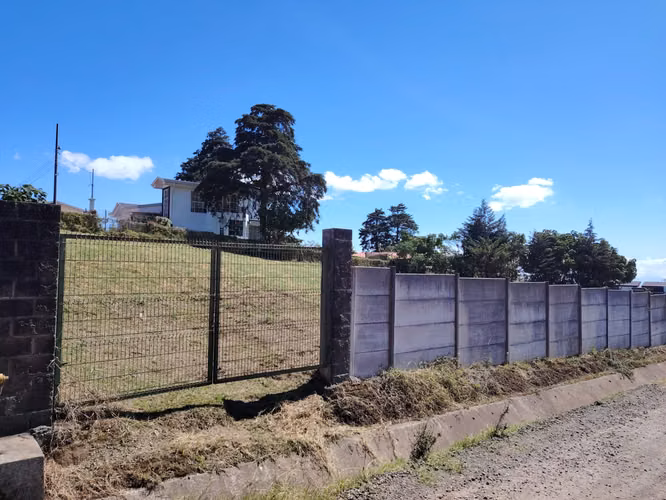 EN VENTA LOTE CON VISTAS PANORAMICAS  - COND.  EL RETIRO – FRAIJANES - Imagen 9