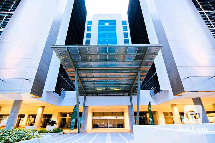 Alquiler de Locales para Oficina en Centro Corporativo El Tobogán ($20/m2)