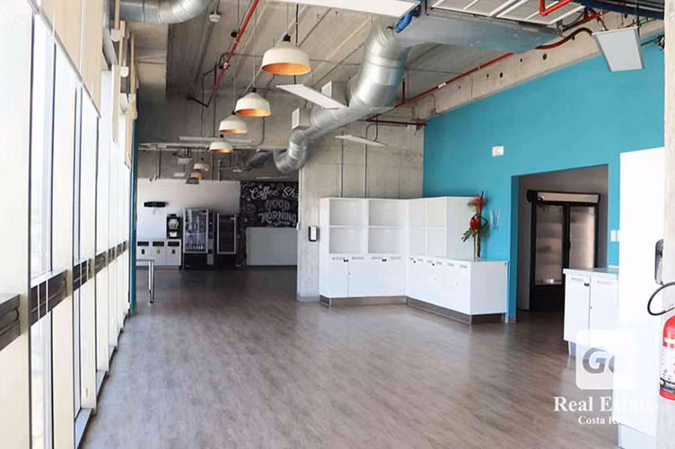 Alquiler de Locales para Oficina en Centro Corporativo El Tobogán ($20/m2)