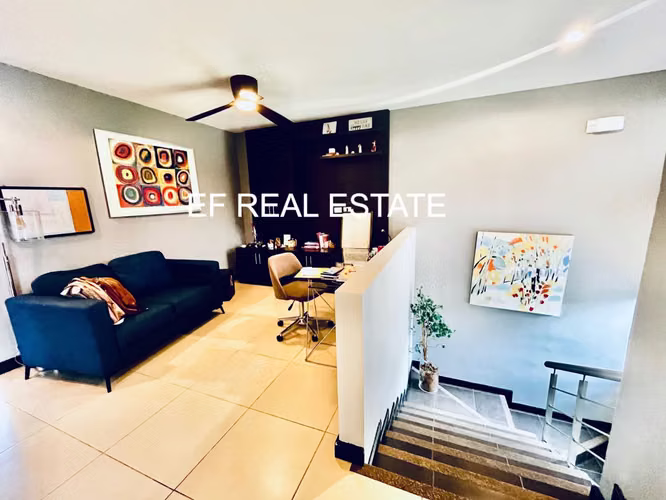 SANTA ANA ¡¡¡ CASA MODERNA 3HAB/ 3,5 BAÑOS UBICACION INMEJORABLE