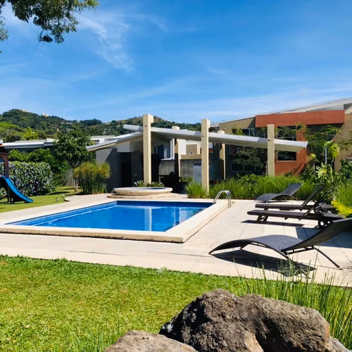 SANTA ANA ¡¡¡ CASA MODERNA 3HAB/ 3,5 BAÑOS UBICACION INMEJORABLE