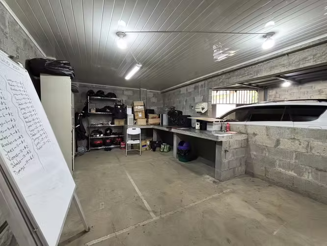 VENTA DE BODEGA Y CASA EN SAN JUAN DE TIBÁS, UBICACIÓN ESTRATÉGICA