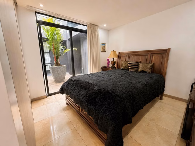 Venta de Casa en Escazú | Condominio
