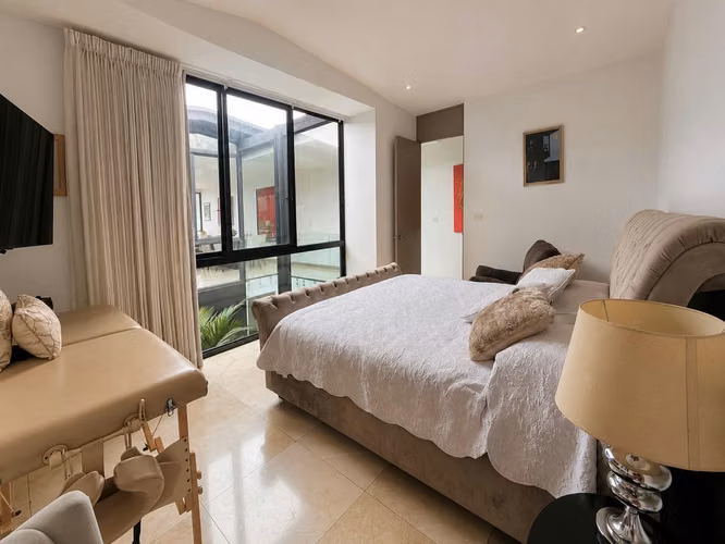 Venta de Casa en Escazú | Condominio