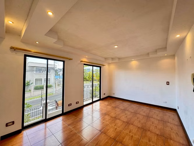 Se Alquila Hermosa Casa en Residencial exclusivo - Imagen 9