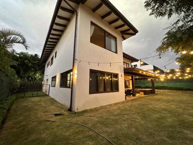 ALQUILO SANTA ANA LINDORA CASA EN VALLE DEL SOL CON OPCION DE COMPRA - Imagen 19