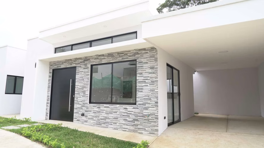 New house for sale in Escazú.