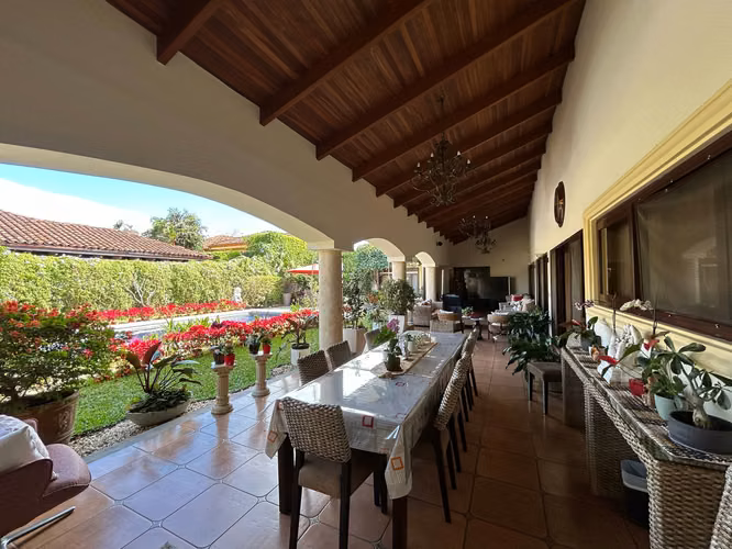 1 PLANTA - VENTA AMPLIA Y HERMOSA CASA EN CONDOMINIO - Imagen 4