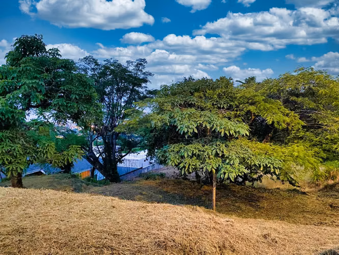 VENTA DE LOTE EN RESIDENCIAL VISTAS DE ESCAZÚ