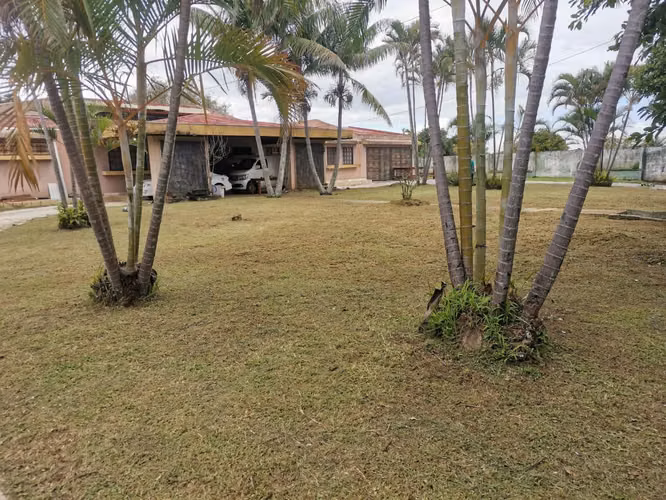 Vendo propiedad de 4625m2, uso mixto en Llorente de Flores, Heredia-EU