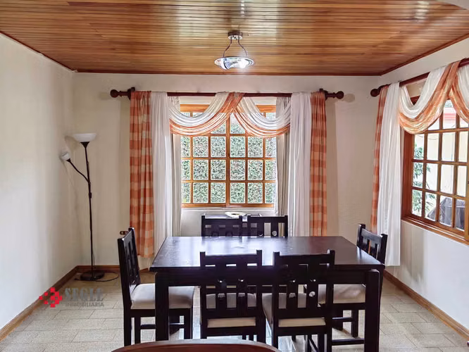 Venta de casa de una planta, con uso de suelo mixto, Santa Bárbara de Heredia.