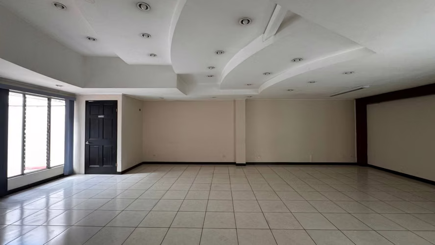 Alquiler Edificio | Uso comercial - Oficinas - Servicios | cerca de Plaza del Sol | Curridabat - Imagen 12