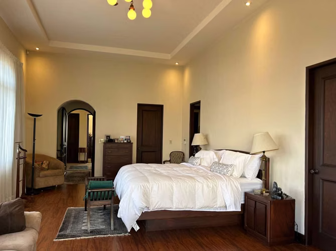 Venta Casa en Exclusivo Residencial – Pinares, Curridabat - Imagen 8