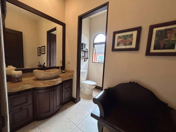 Venta Casa en Exclusivo Residencial – Pinares, Curridabat - Imagen 12