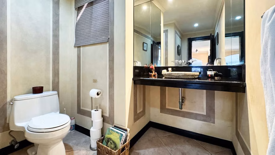 Se vende Casa de lujo en San Antonio de Escazú (AD).