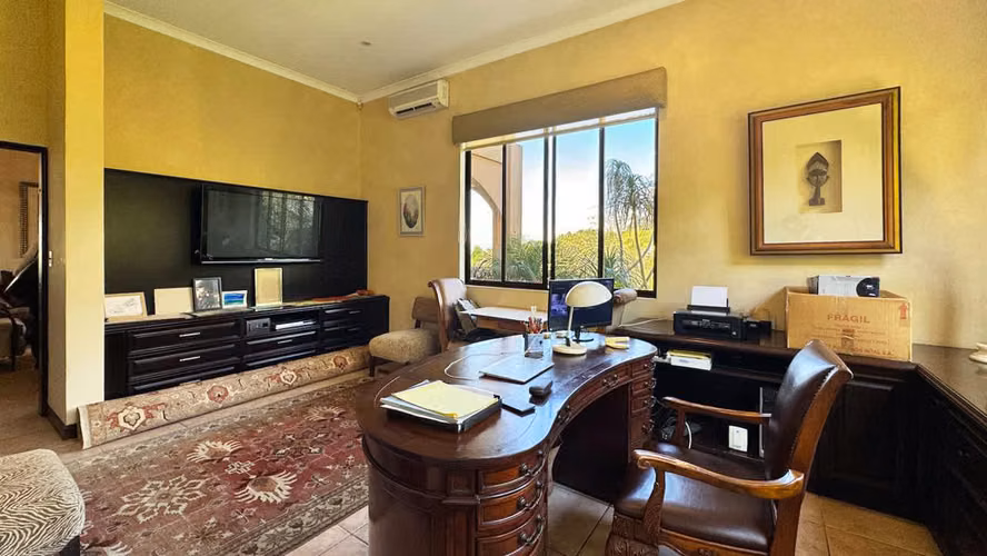 Se vende Casa de lujo en San Antonio de Escazú (AD).